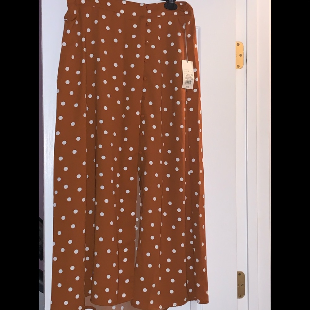 👒Gorgeous Polka Dot Maxi Skirt🌿